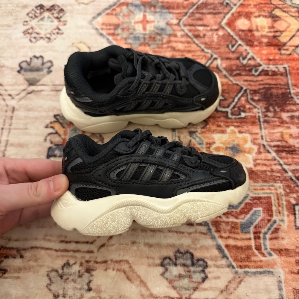 Adidas Ozmillen Elastic Lace Kids Shoes Black/Grey Size 7K
